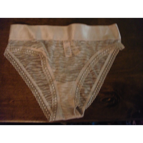 Victorias Secret small panties high leg cheeky NWT - Picture 1 of 3
